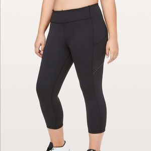 Lululemon Speed Up Crop 21”